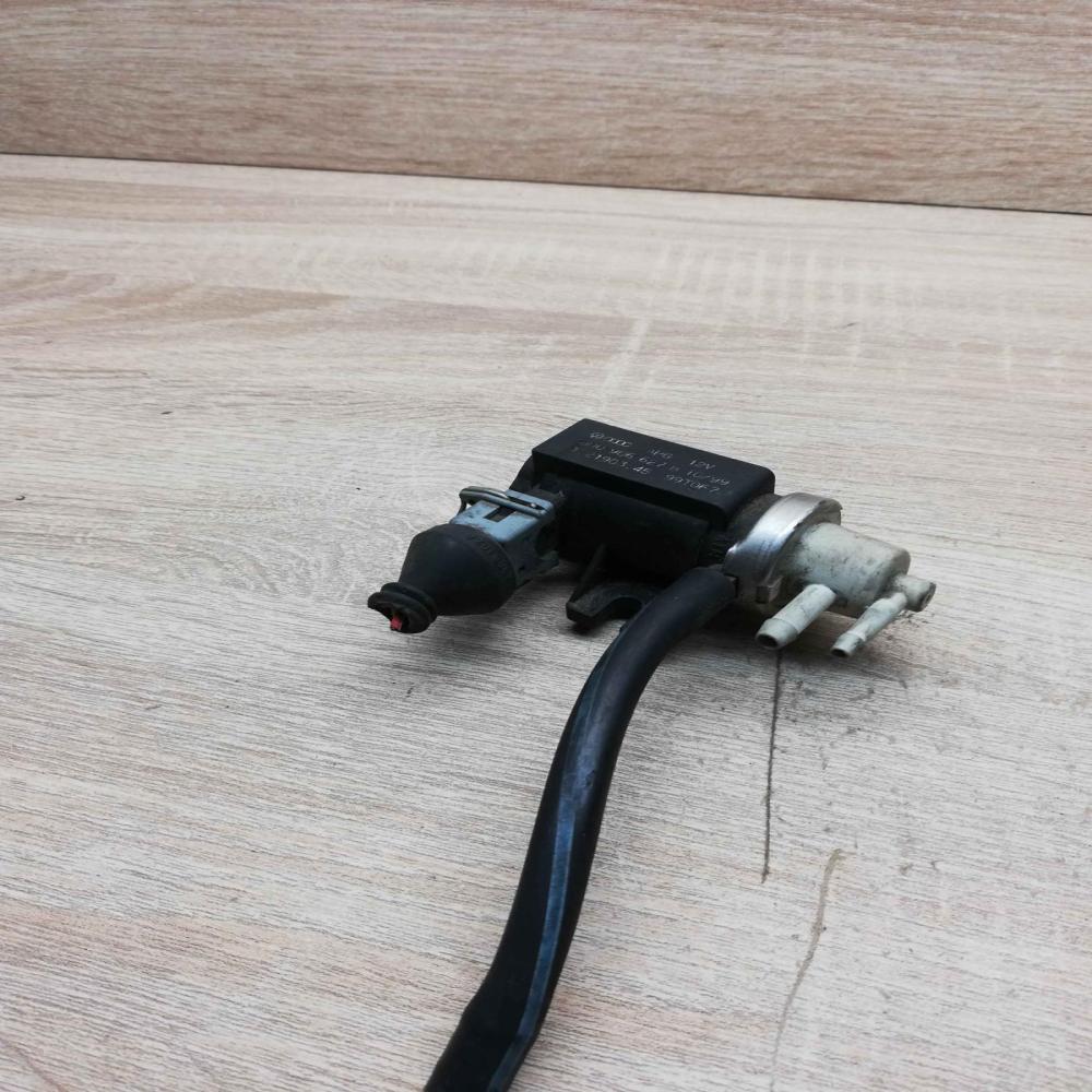 8D0906627B 682 01  Turbo solenoid valve Audi A6 S6 C5 4B