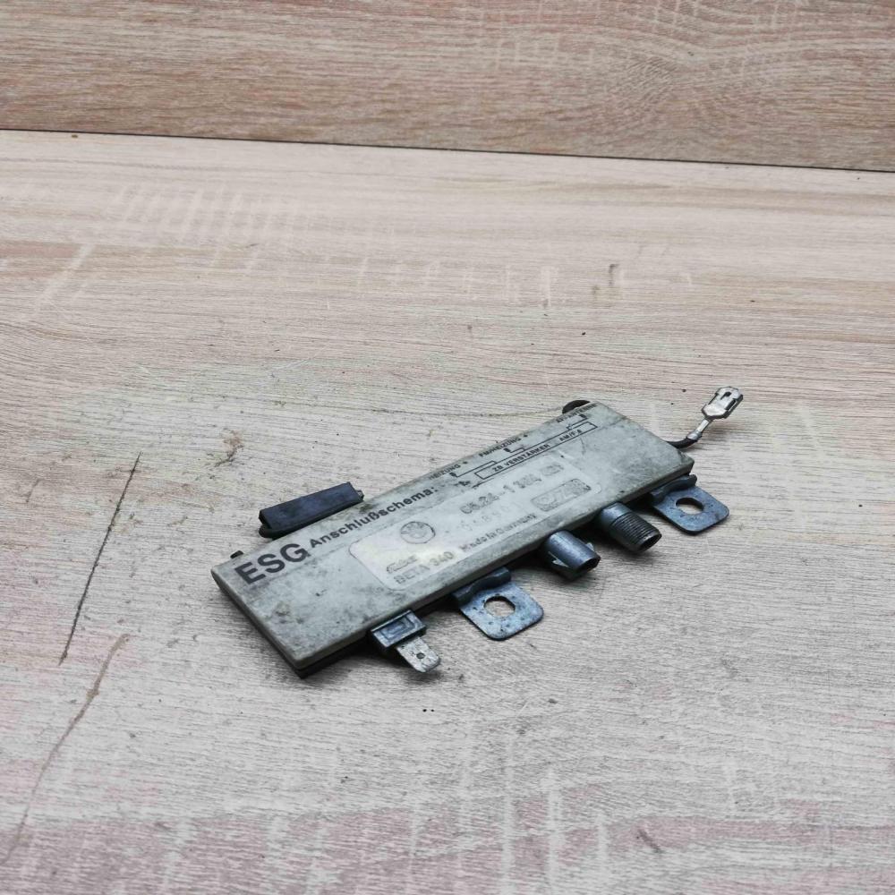 1384421   Aerial antenna amplifier BMW 5 E34