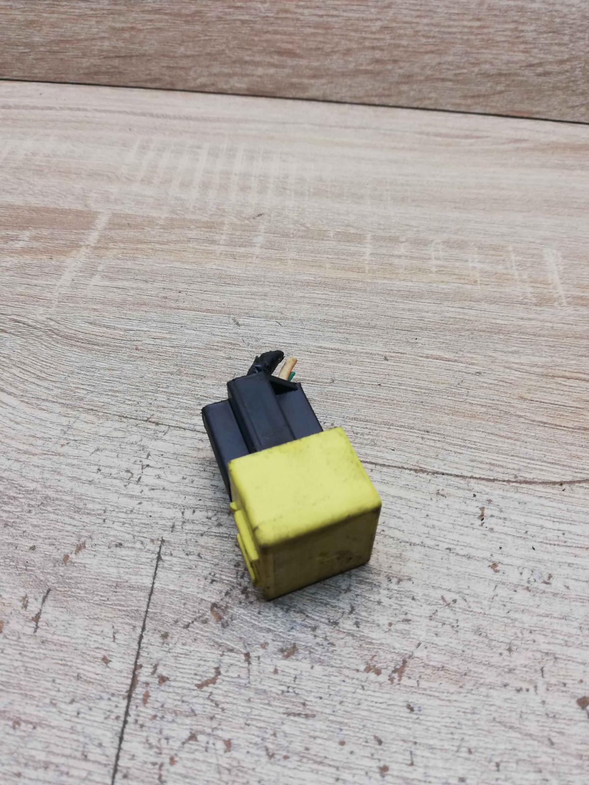 20211044   Other relay Peugeot 206
