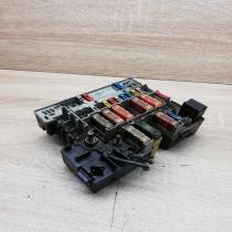 96280244   Fuse module Peugeot 206