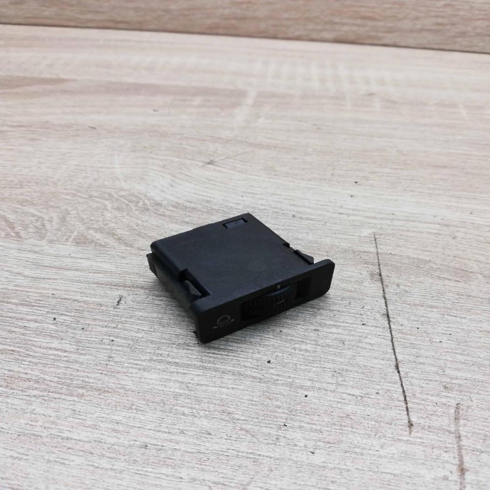 8360460   Headlight level height control switch BMW 5 E39