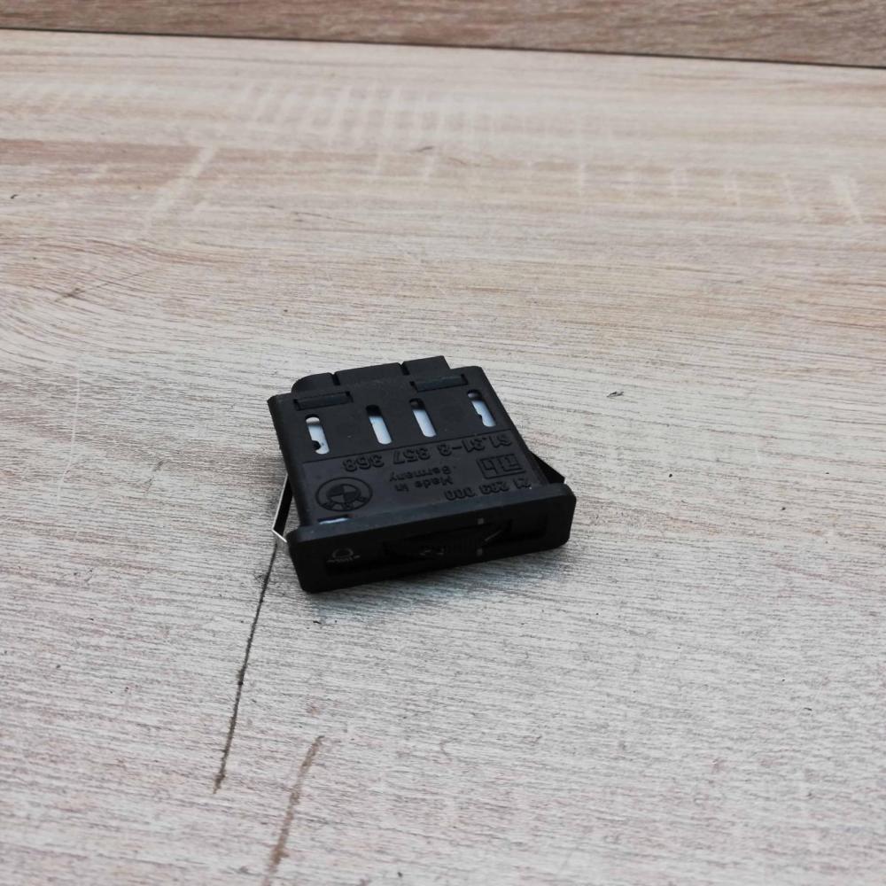 8357368   Headlight level height control switch BMW 3 E36