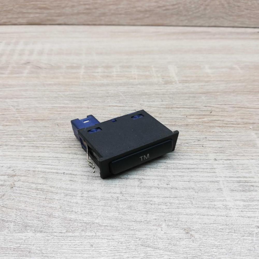 8368975   Other switches/knobs/shifts BMW 7 E38