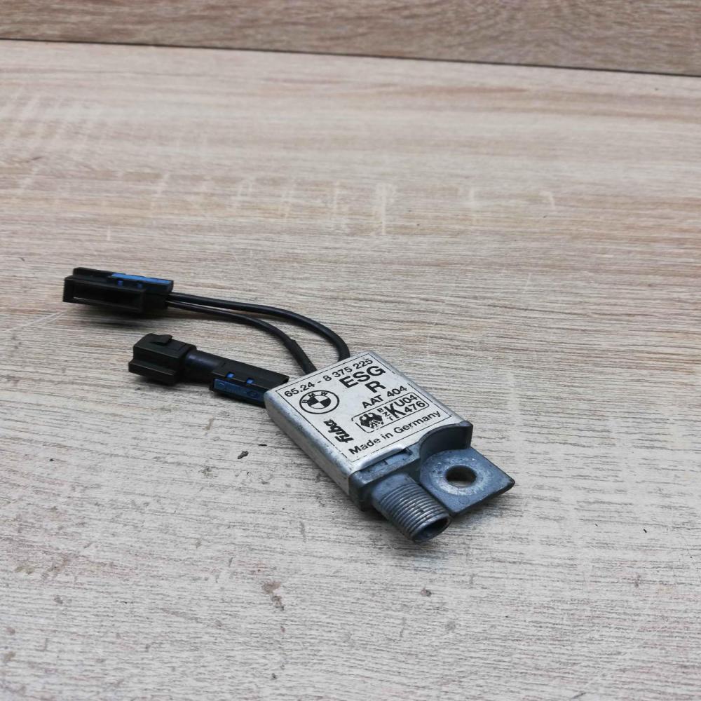 8375225   Aerial antenna amplifier BMW 7 E38