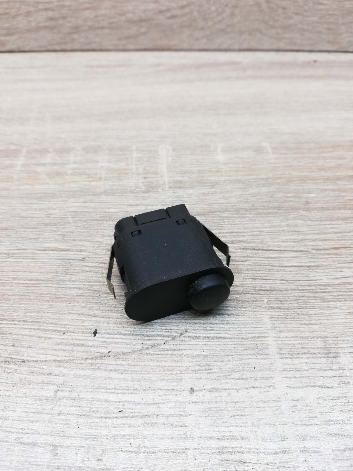 1387055   Light switch BMW 3 E36