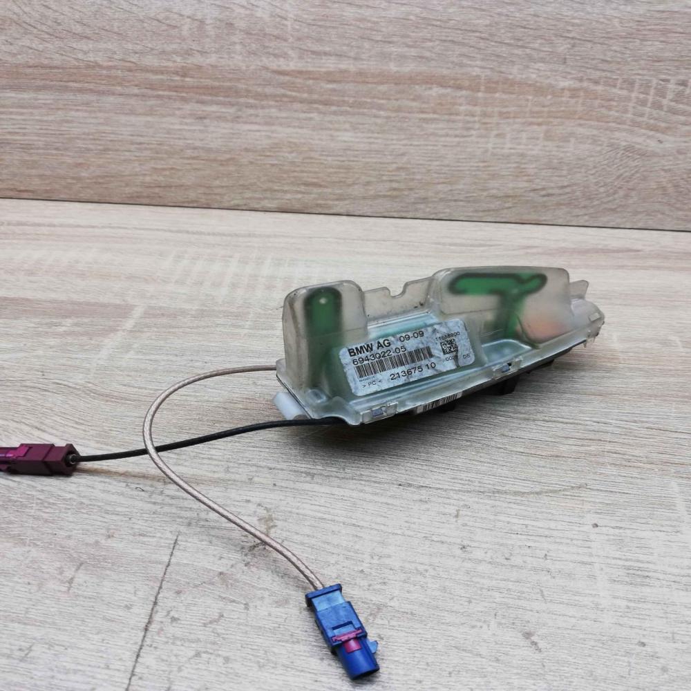 6943022   Aerial antenna amplifier BMW 5 E60 E61