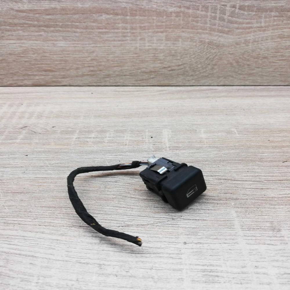 8360828   Central locking switch button BMW 5 E39