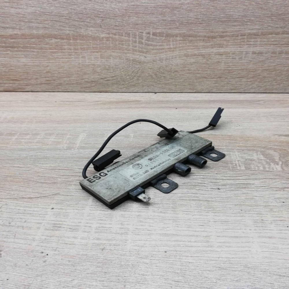 1384421   Aerial antenna amplifier BMW 5 E34