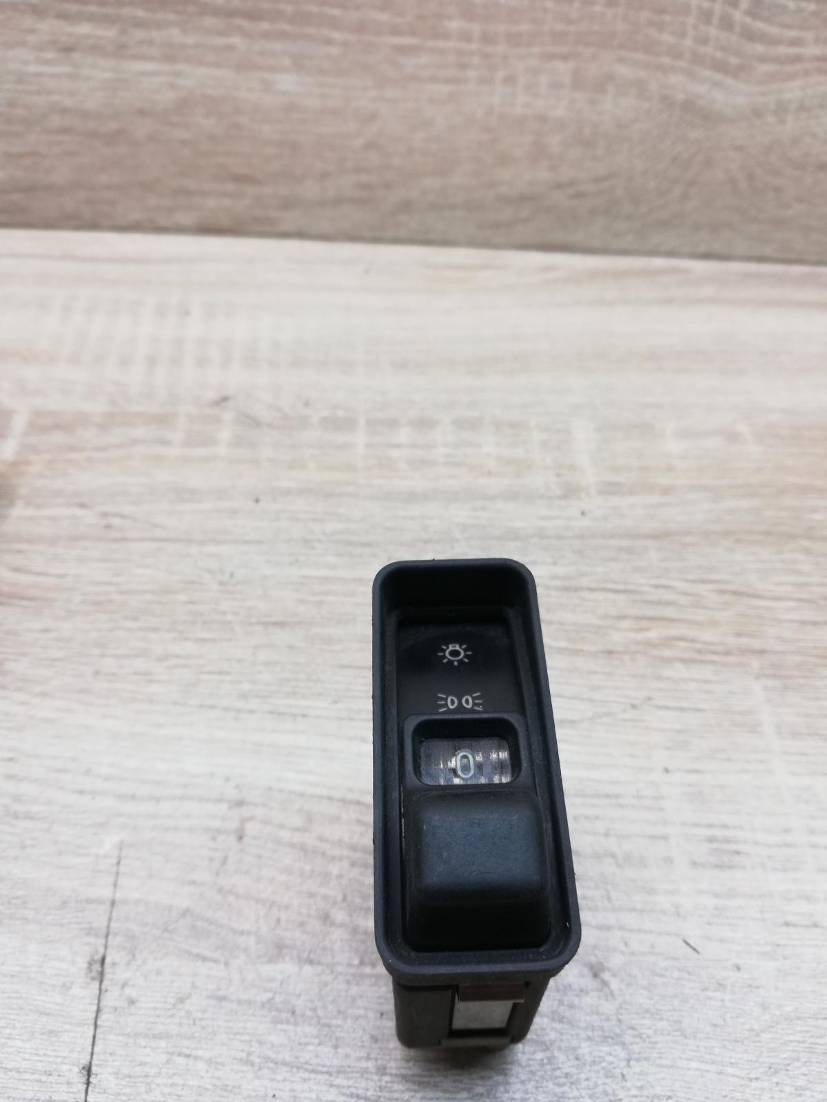 38813705 1394005  Light switch BMW 5 E34