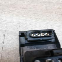 8110498   Headlight level height control switch BMW 5 E34