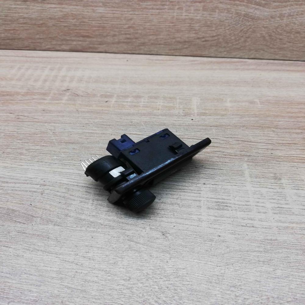 8368975   Other switches/knobs/shifts BMW 5 E39