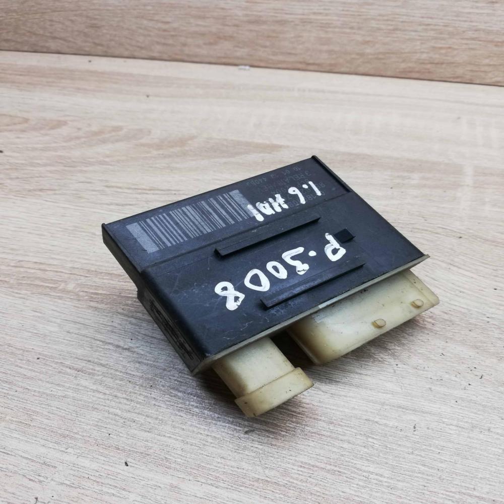01801095   Glow plug pre-heat relay Citroen C5