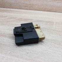 01801095   Glow plug pre-heat relay Citroen C5