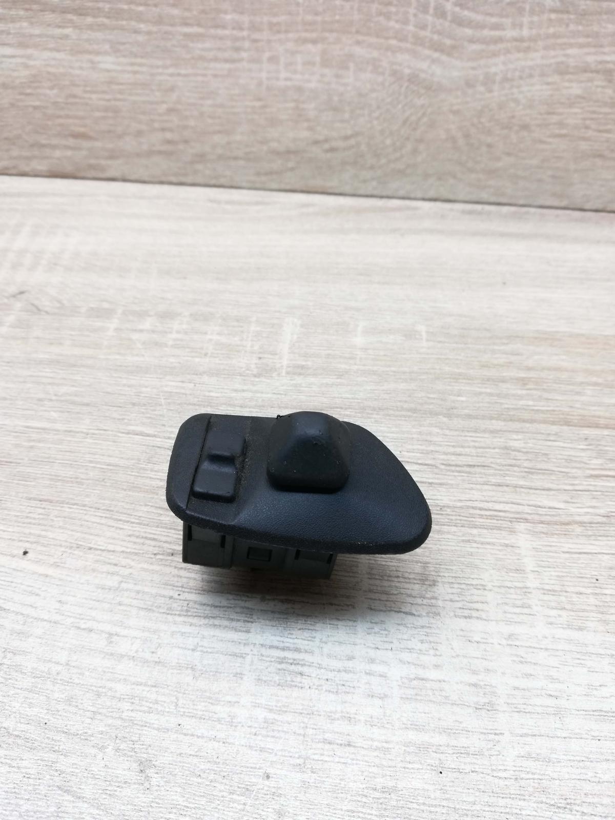 1387281   Wing mirror switch BMW 3 E36