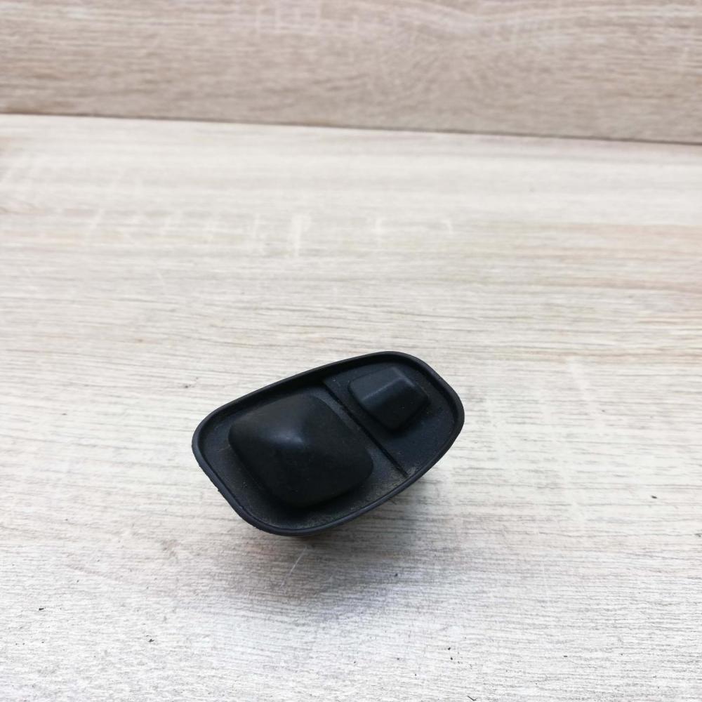 1369331   Wing mirror switch BMW 5 E34
