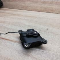 0132801126   Air flap motor/actuator Audi A6 S6 C5 4B