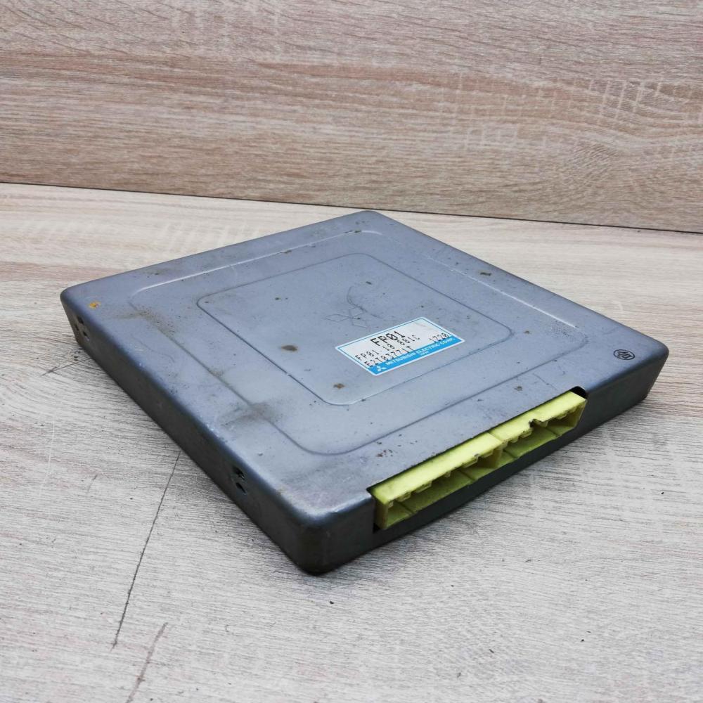 FP0118881C E2T03771T  Engine control unit/module ECU Mazda 626