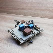 24350 4U100 0810001  Fuse module Nissan Almera N16