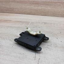 2K001 30840 050108  Air flap motor/actuator Nissan Primera