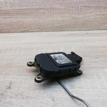 4B1820511   Air flap motor/actuator Audi A6 S6 C5 4B