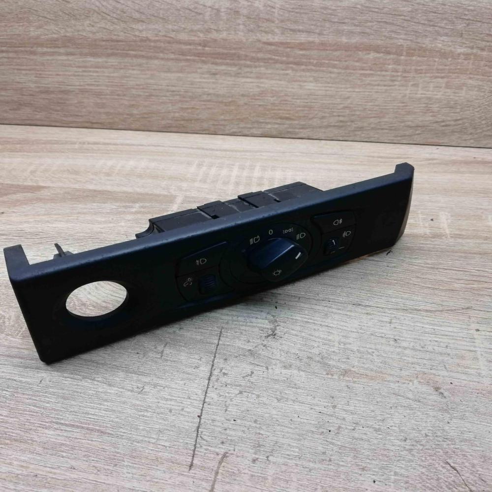 6953737 Main  Light switch BMW 5 E60 E61
