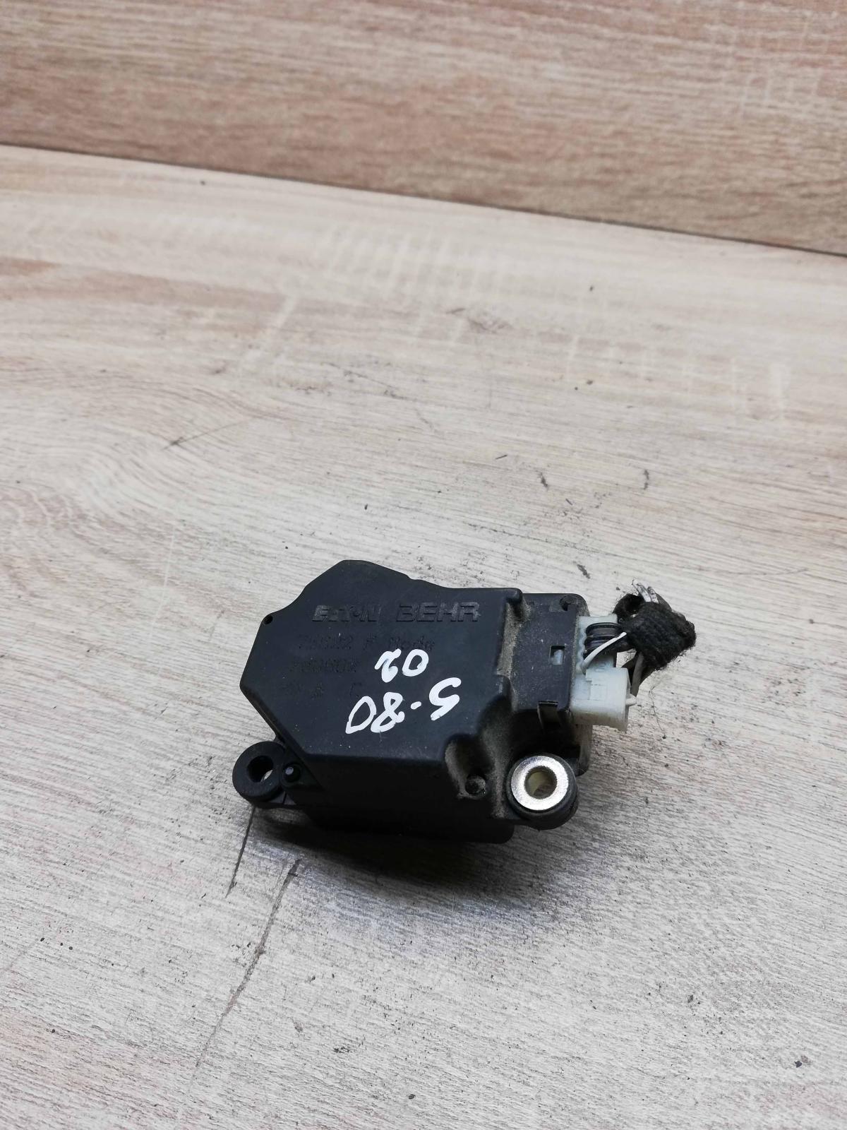 75622F 260602  Air flap motor/actuator Volvo XC90