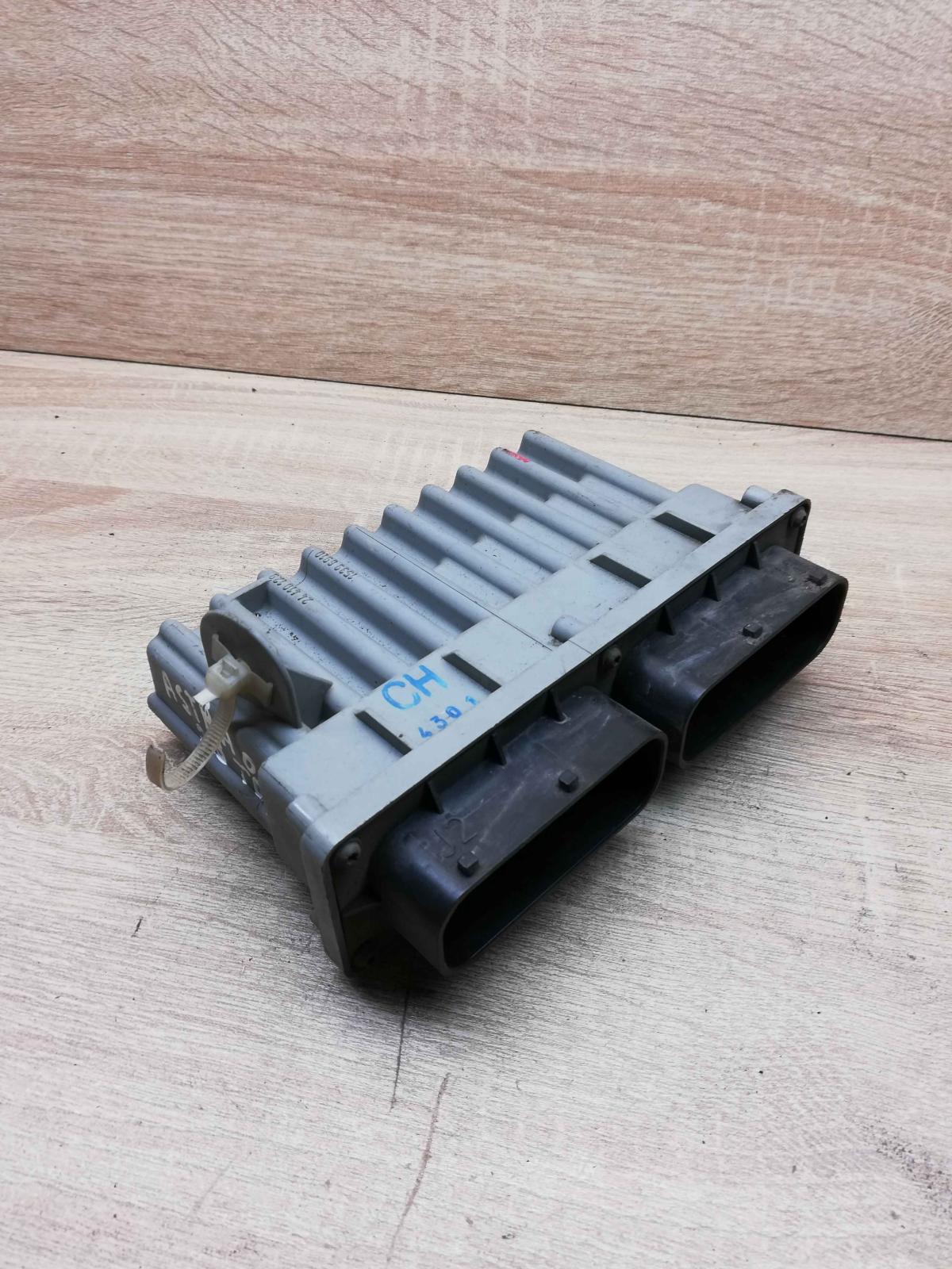 24410129 15396910  Coolant fan relay Opel Zafira A