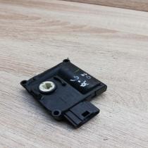 0132801359 Audi c6  Air flap motor/actuator Audi A6 S6 C6 4F