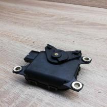 0132801149   Air flap motor/actuator Volkswagen PASSAT B5