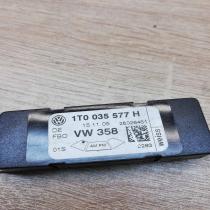 1T0035577H VW358  Aerial antenna amplifier Volkswagen Touran I