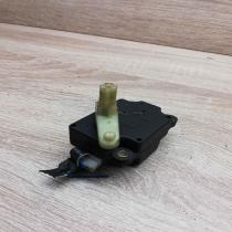 74932D 220301  Air flap motor/actuator Volvo V70