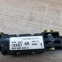 8E0959643A   Airbag deployment crash/impact sensor Audi A4 S4 B6 8E 8H