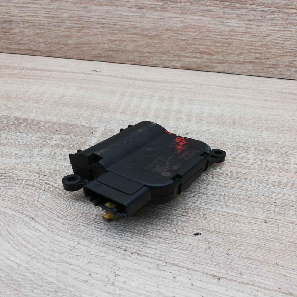0132801309   Air flap motor/actuator Audi A4 S4 B6 8E 8H