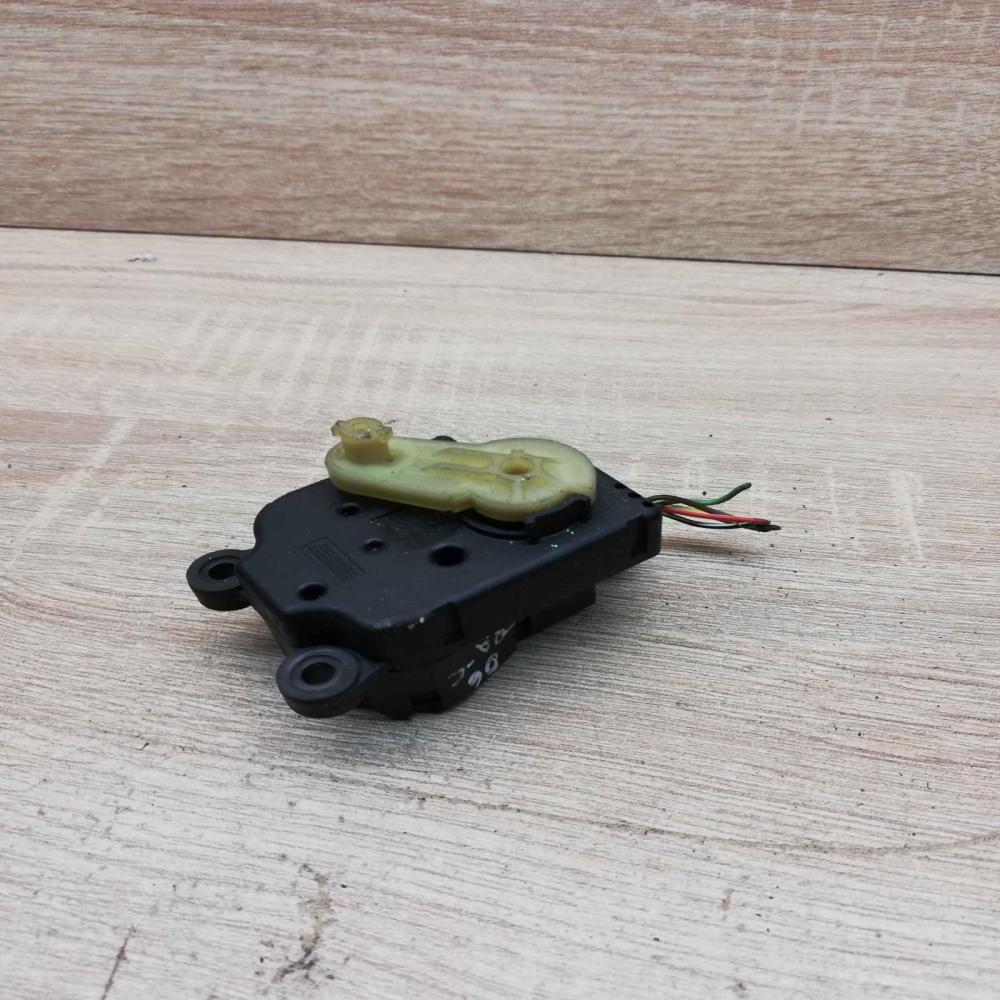 006968W 09180204 98583Z Air flap motor/actuator Opel Vectra C