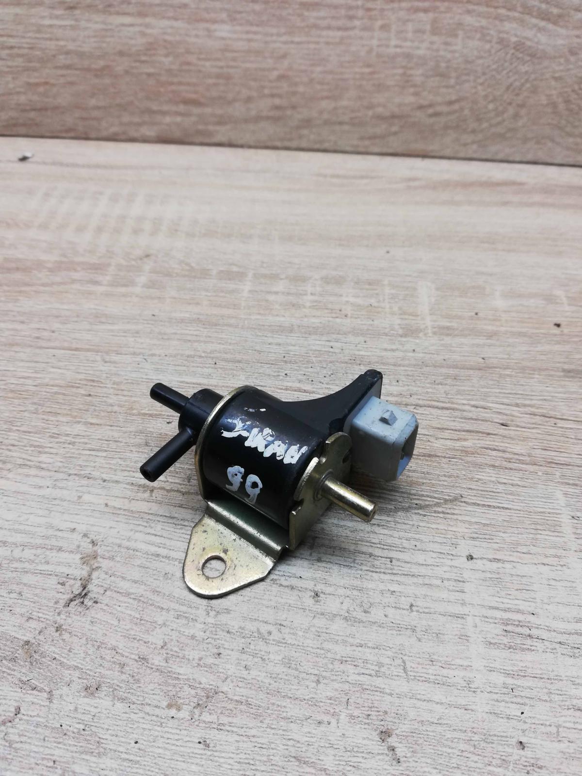 95NW19496   Turbo solenoid valve Ford Galaxy