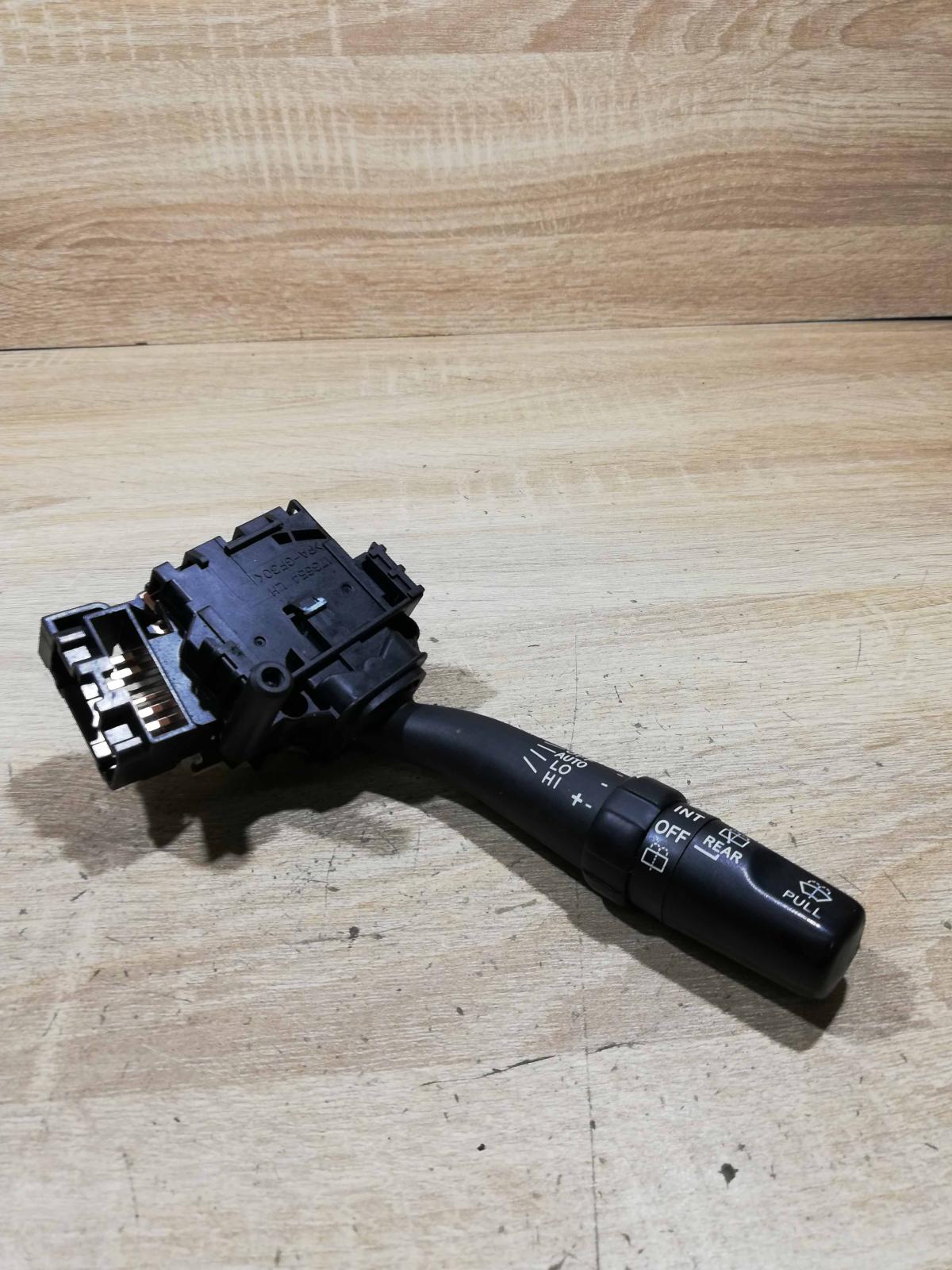 84652 05170 173821  Wiper control stalk Toyota Avensis T250