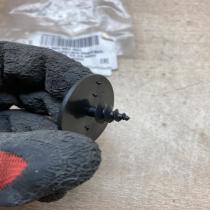 DCA061001001   Floor mat clip fixing clamp Skoda Octavia Mk1 (1U)