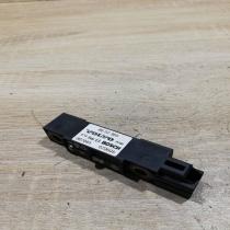 8622365   Airbag deployment crash/impact sensor Volvo V70