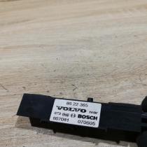 8622365   Airbag deployment crash/impact sensor Volvo V70