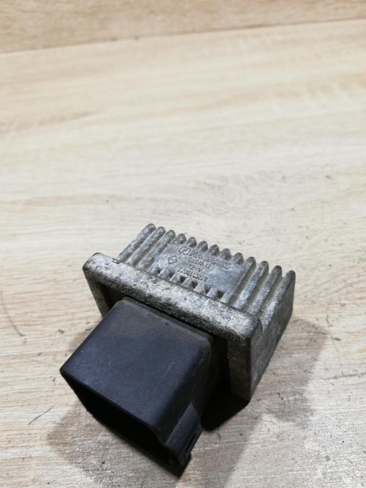 7700115078   Glow plug pre-heat relay Renault Laguna II