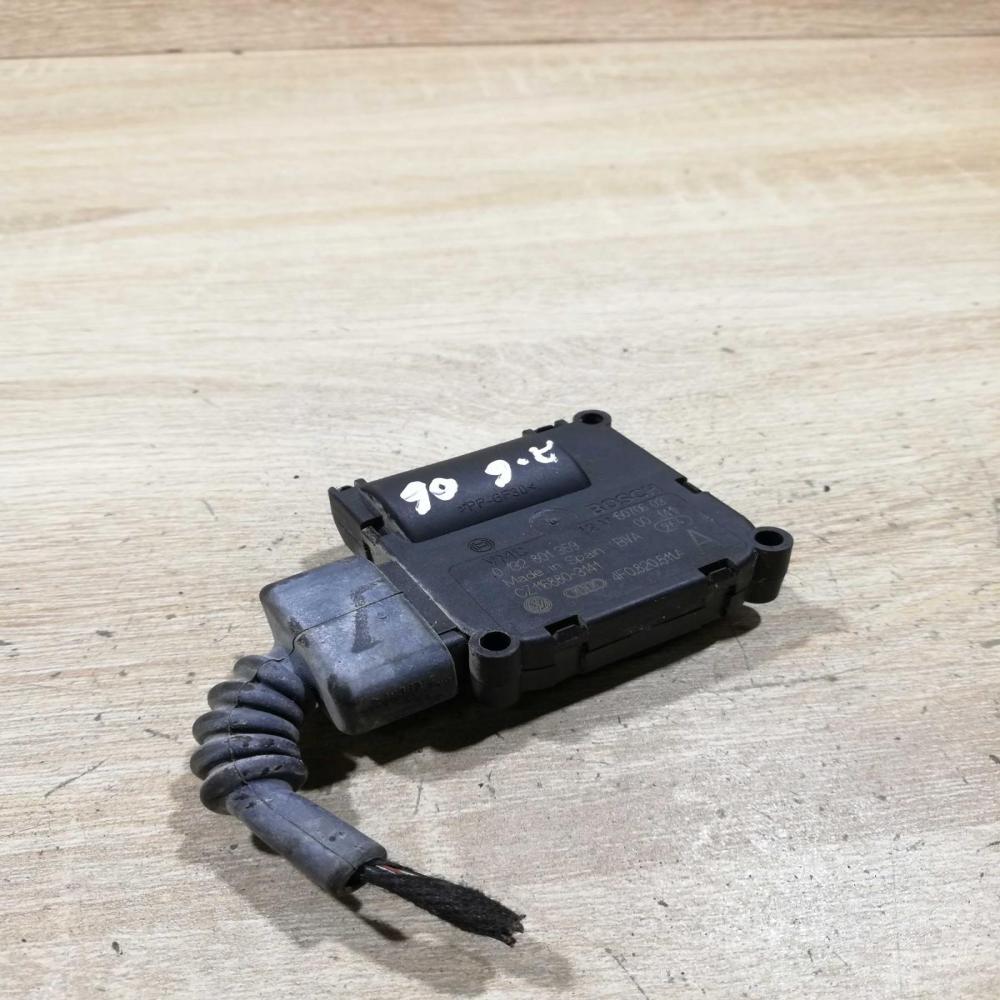 4f09820511a 0132801359  Air flap motor/actuator Audi A6 S6 C6 4F