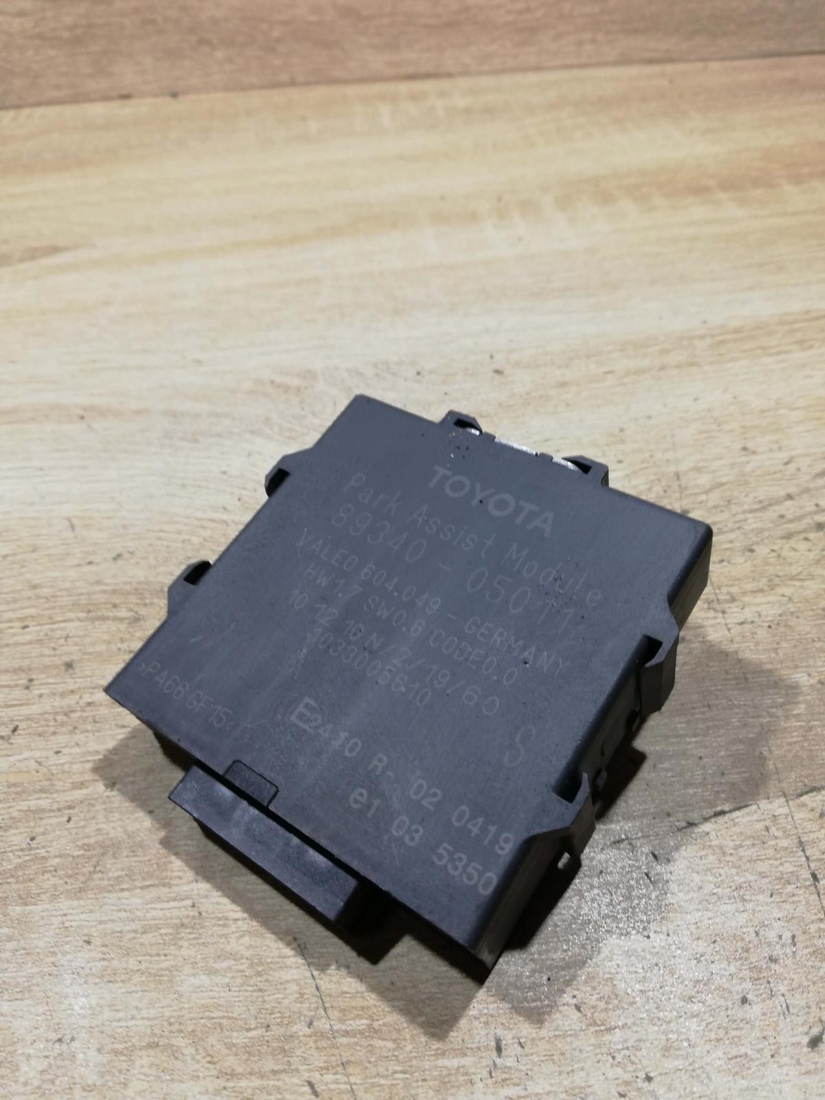 89340 05011   Parking PDC control unit/module Toyota Avensis T270