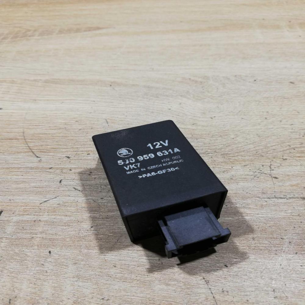 5j0959631a   Other relay Skoda Fabia Mk2 (5J)