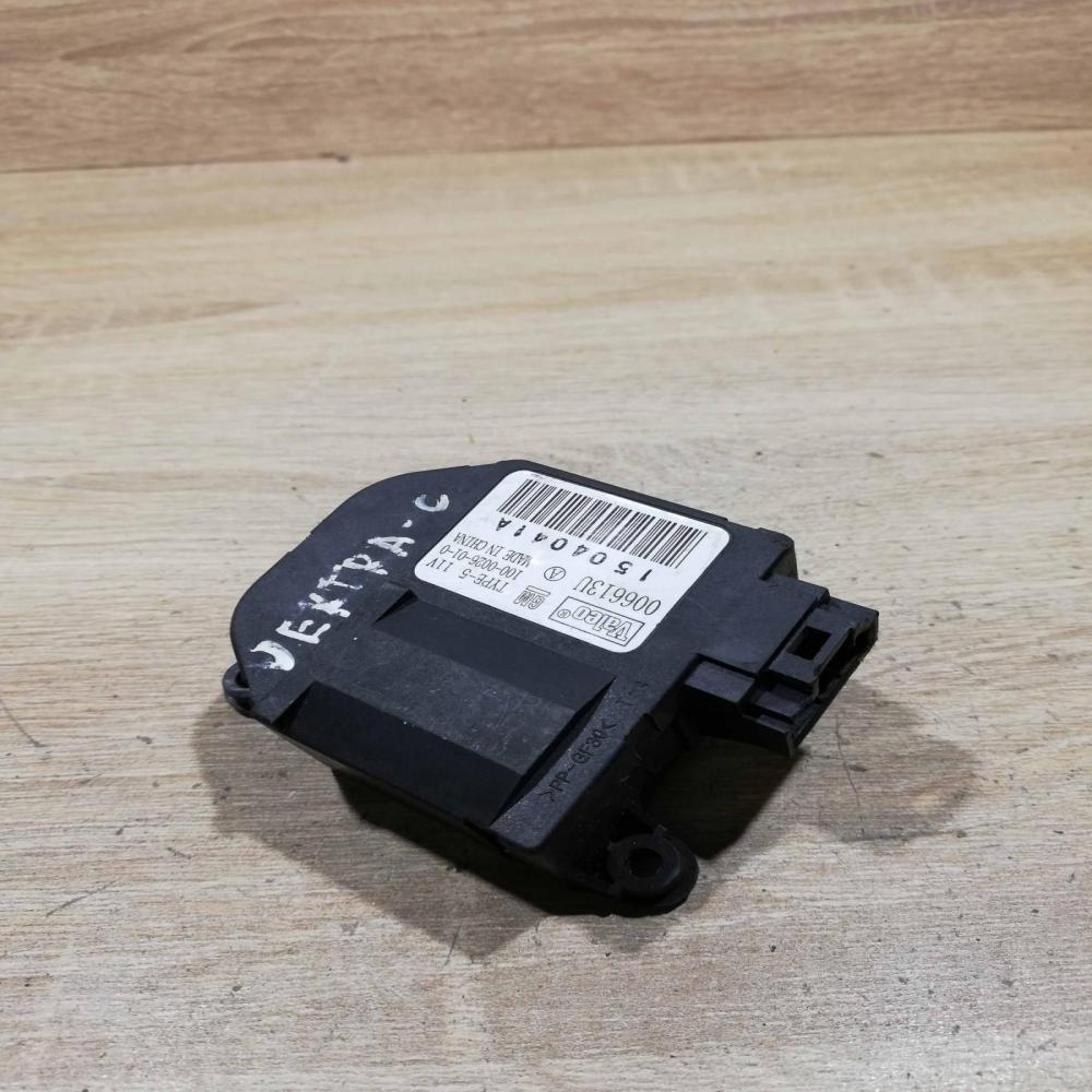 006613u 1504041a  Air flap motor/actuator Opel Vectra C