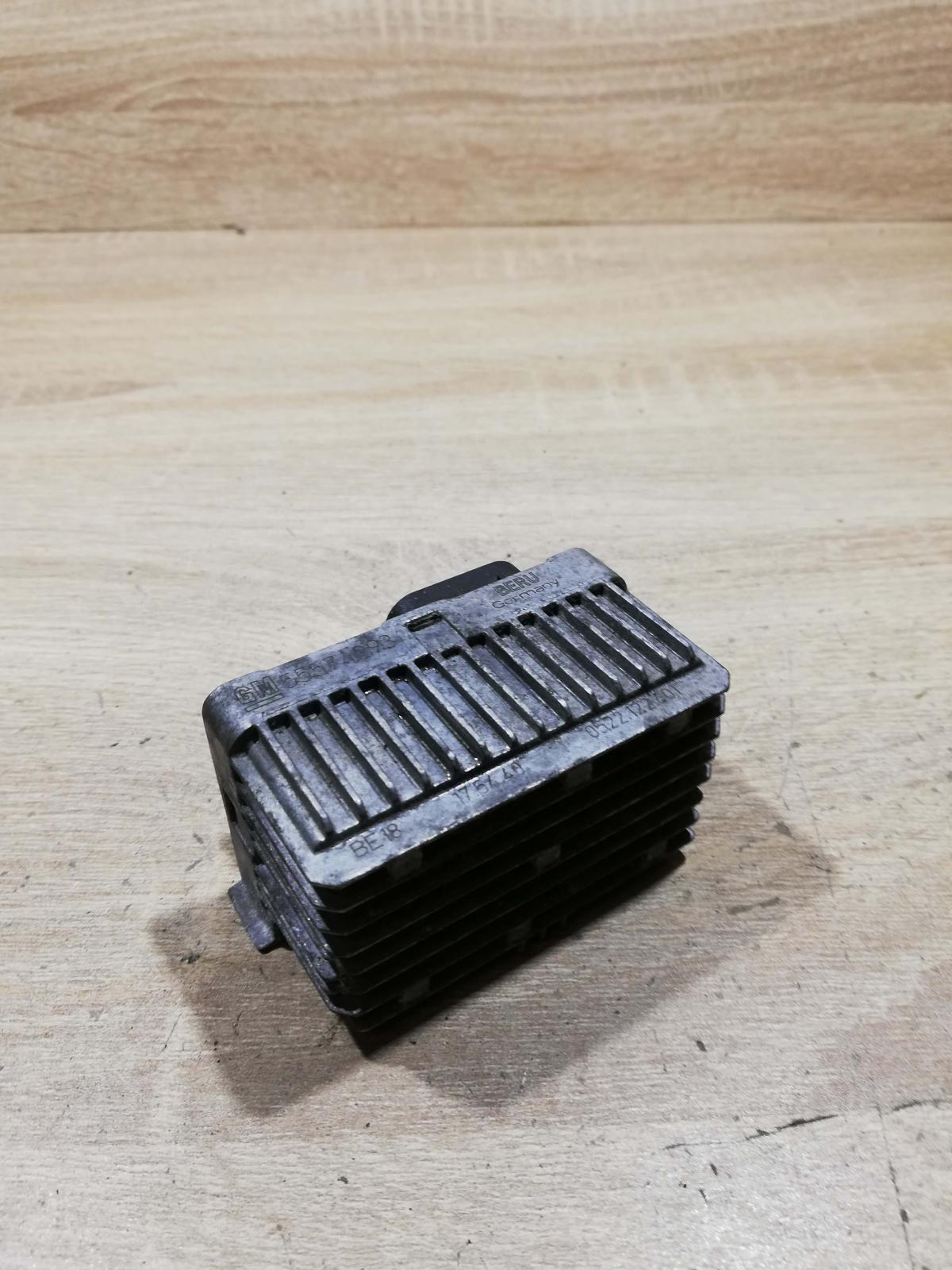 55574293   Glow plug pre-heat relay Opel Insignia A