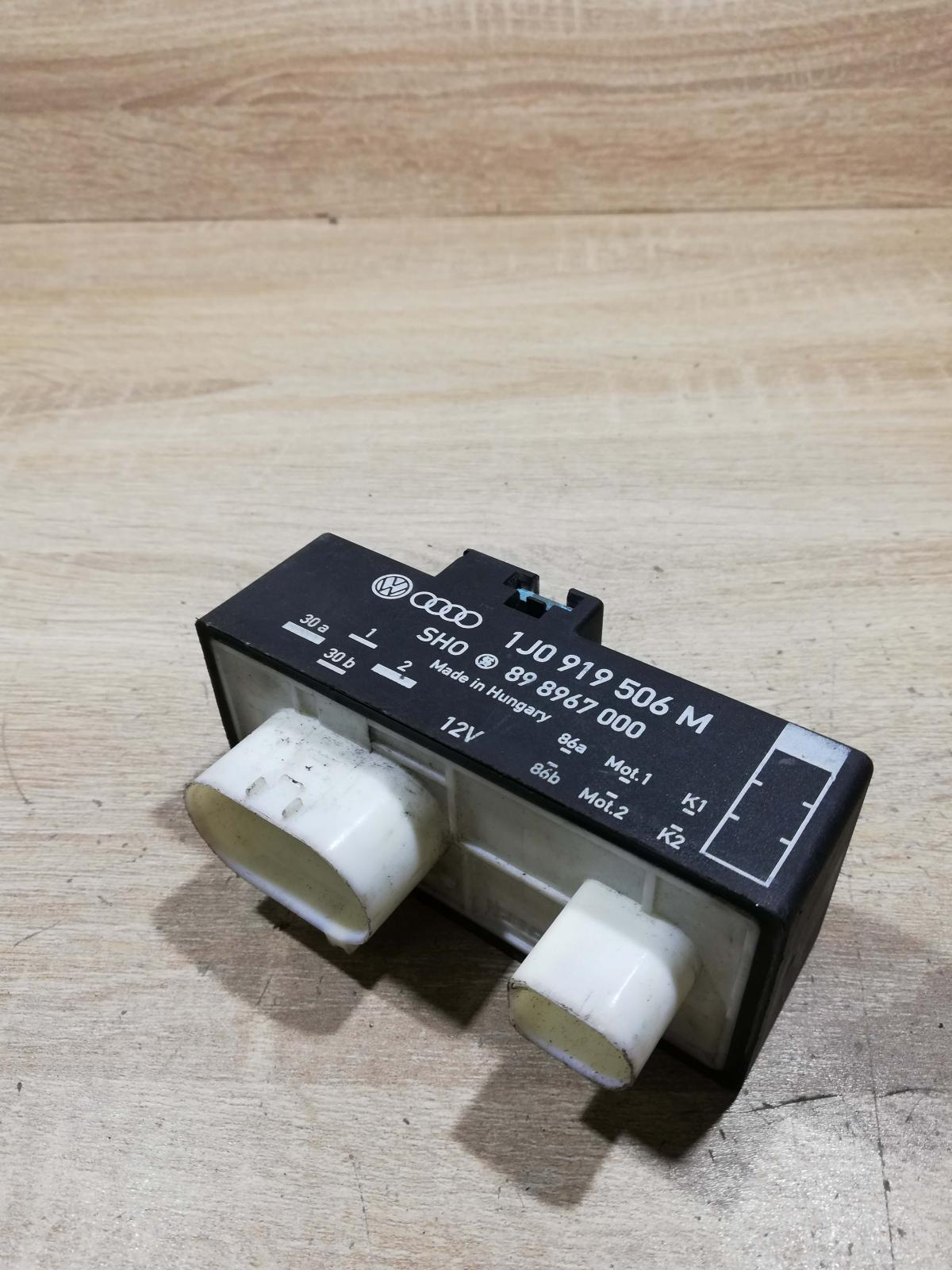 1j0919506m   Coolant fan relay Volkswagen Polo