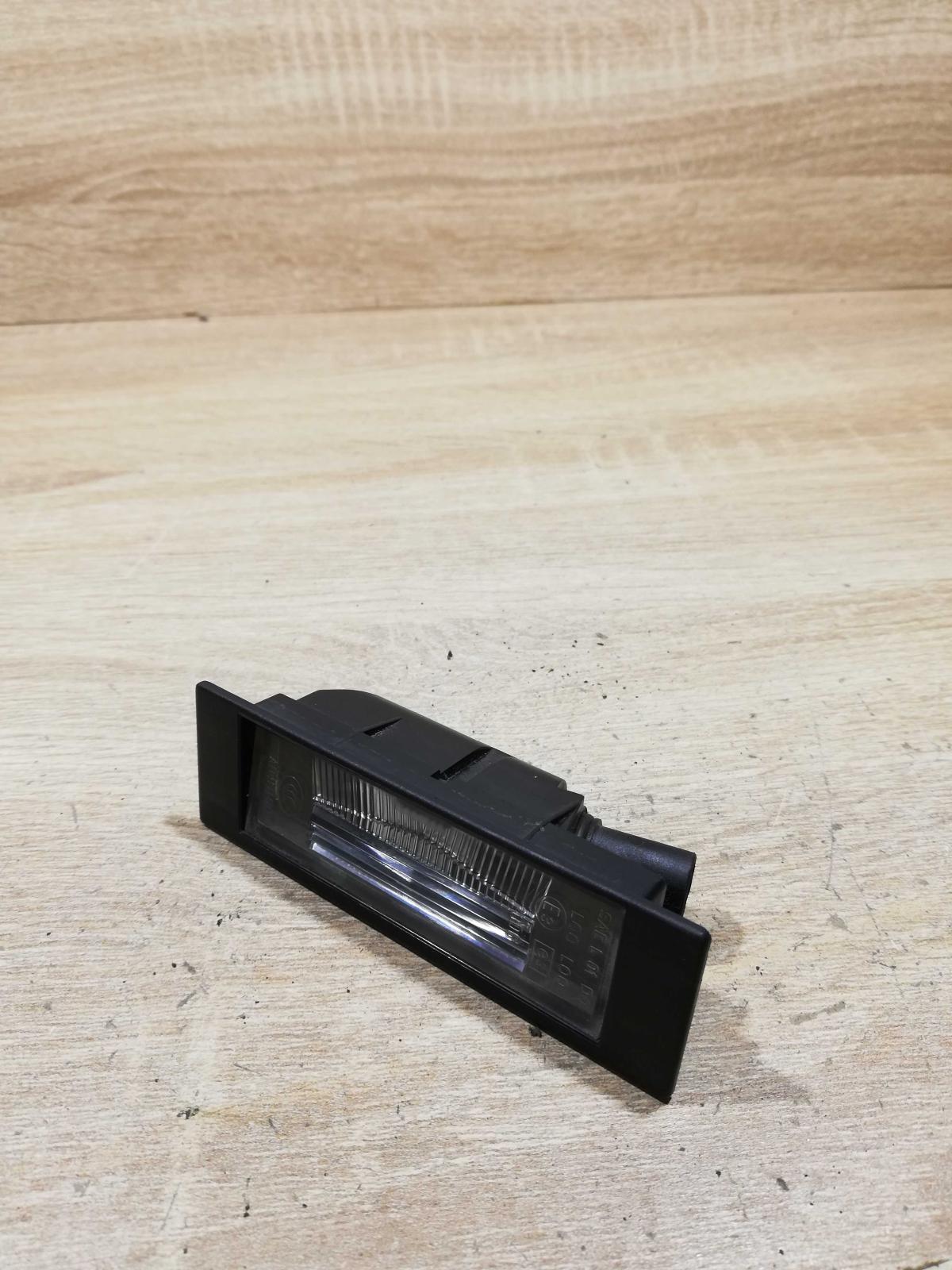 8360205   Front seat light BMW 1 E81 E87