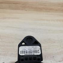 89831 05010   Airbag deployment crash/impact sensor Toyota Avensis T250