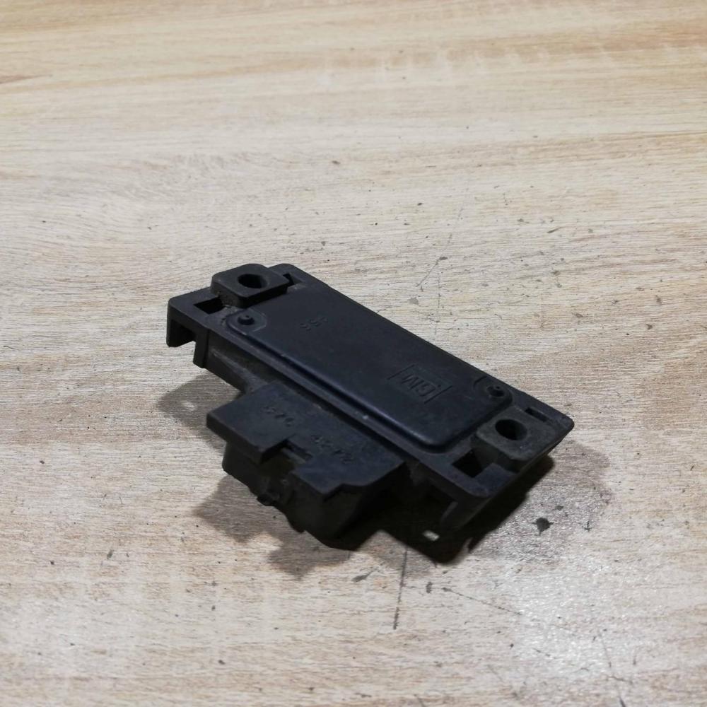 8764272   Heater blower motor/fan resistor Opel Vectra C