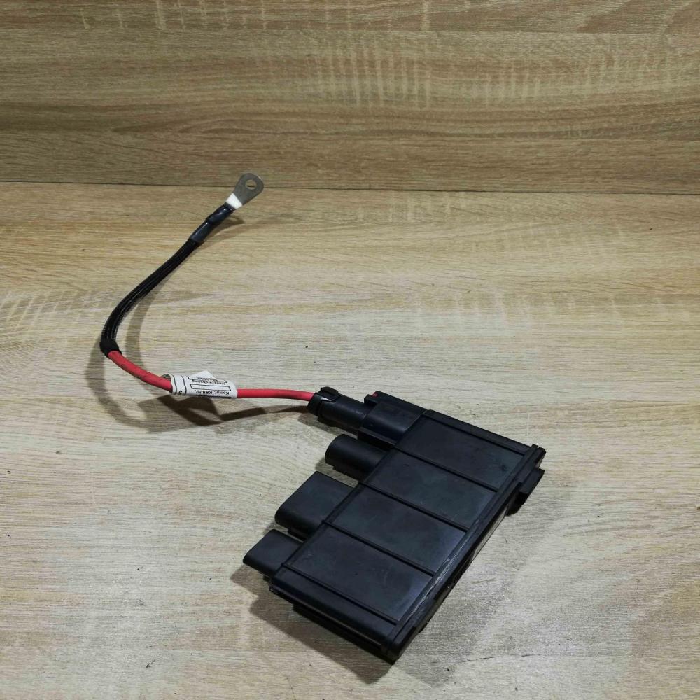 8647841 03 185767  Power management control unit BMW 2 F45